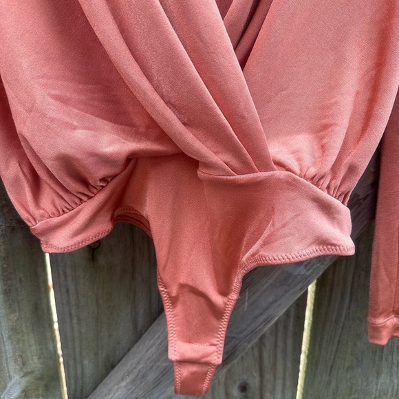Free People Turnt Metallic Shiny Peach Orange V Neck Drapey Long Sleeve Bodysuit - Picture 6 of 13